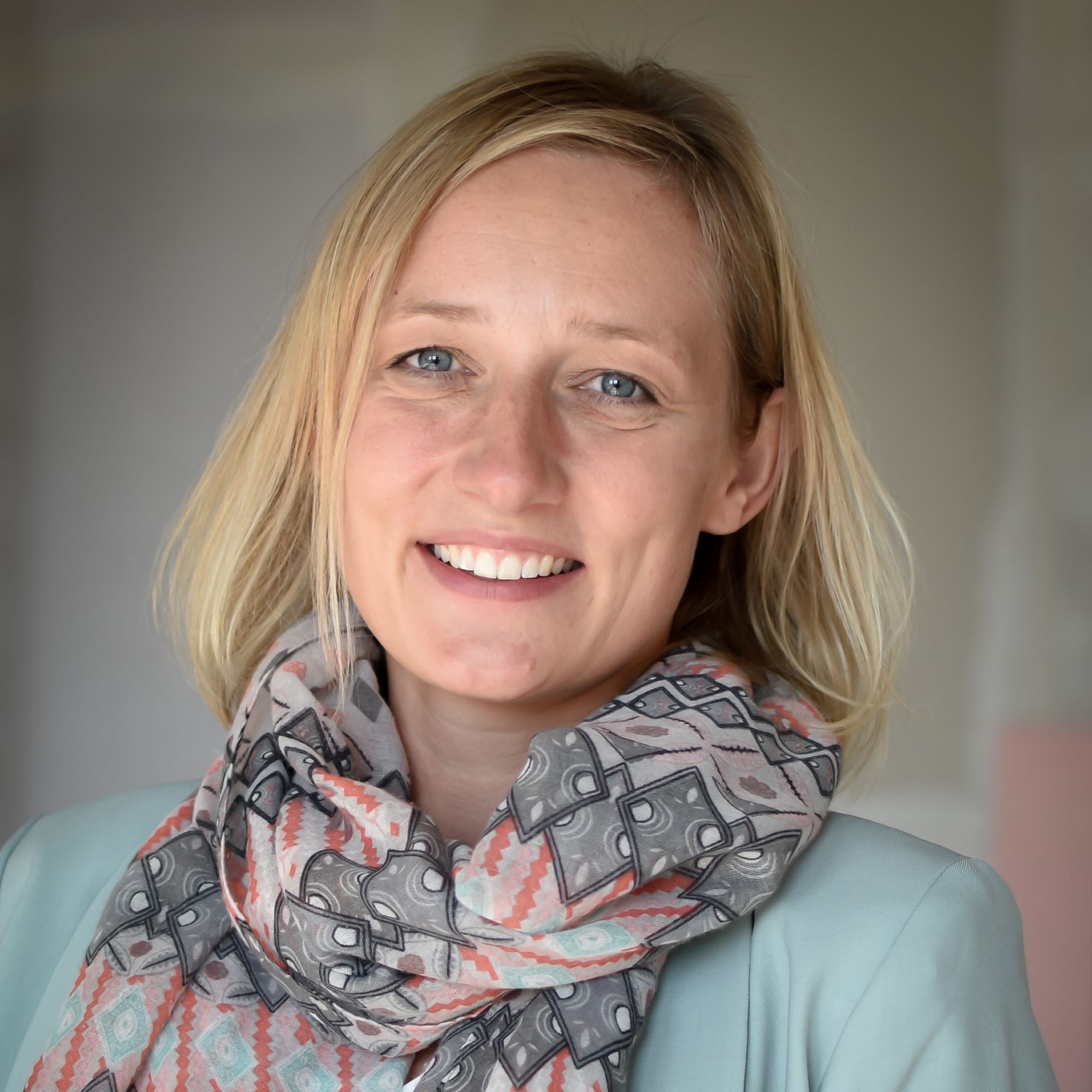 Dr. Pia Kaul